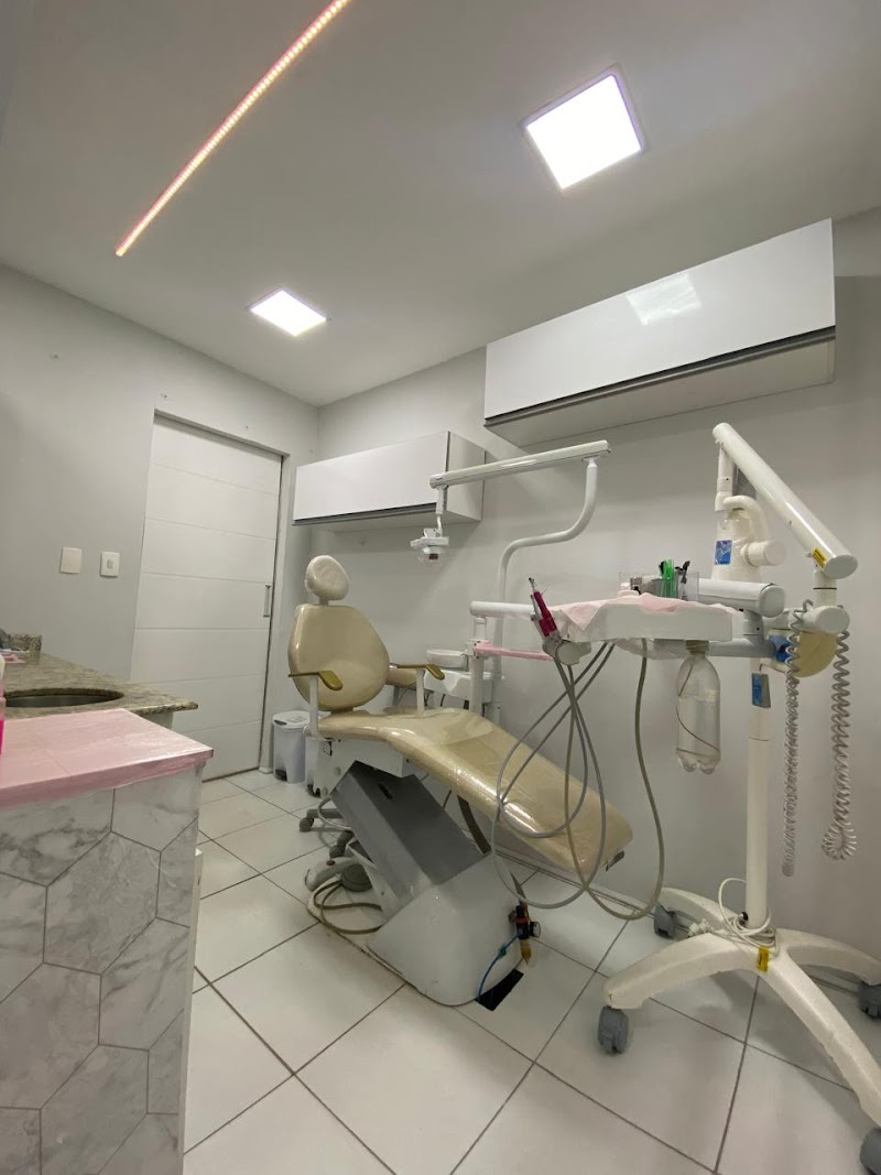 Clínica Odontológica Doutor Odonto l Implante Dentário em Alcântara - foto 2