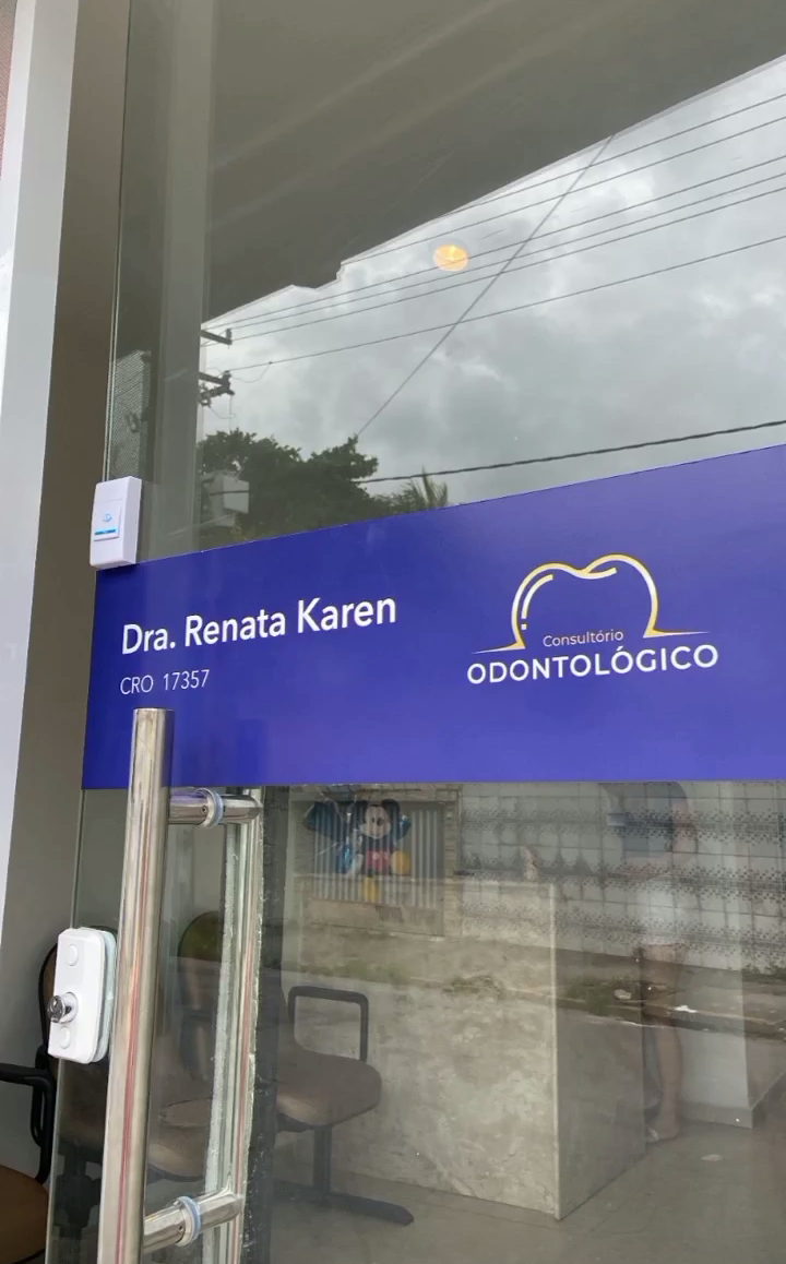 Dentista - Dra. Renata Karen