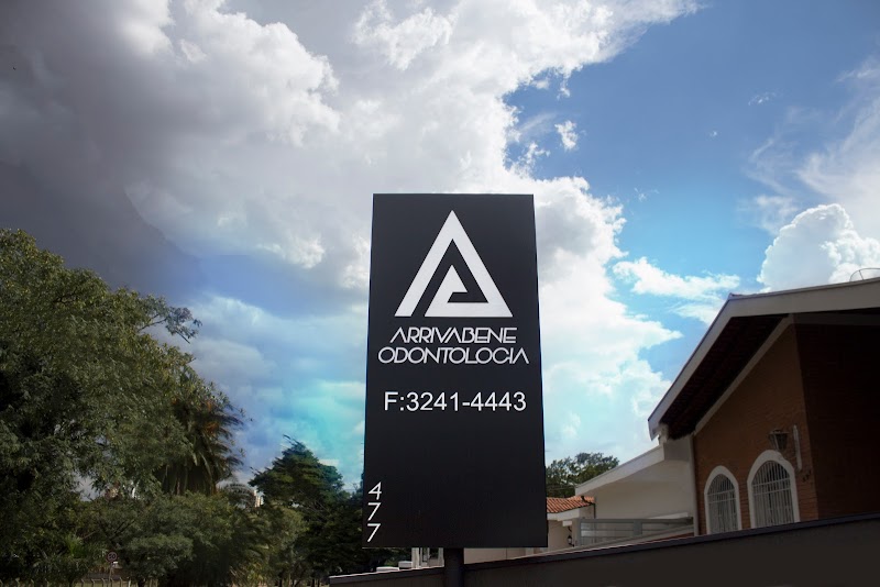 Dr. Fabiano Arrivabene CROSP 68.858 - Especialista em Implantes Dentários - Campinas - SP - foto 4