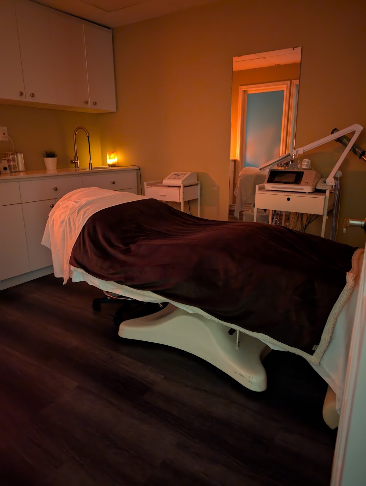Skin City Spa in 185 Trowers Rd Unit 3, Vaughan, ON L4L 5Z4, Canada