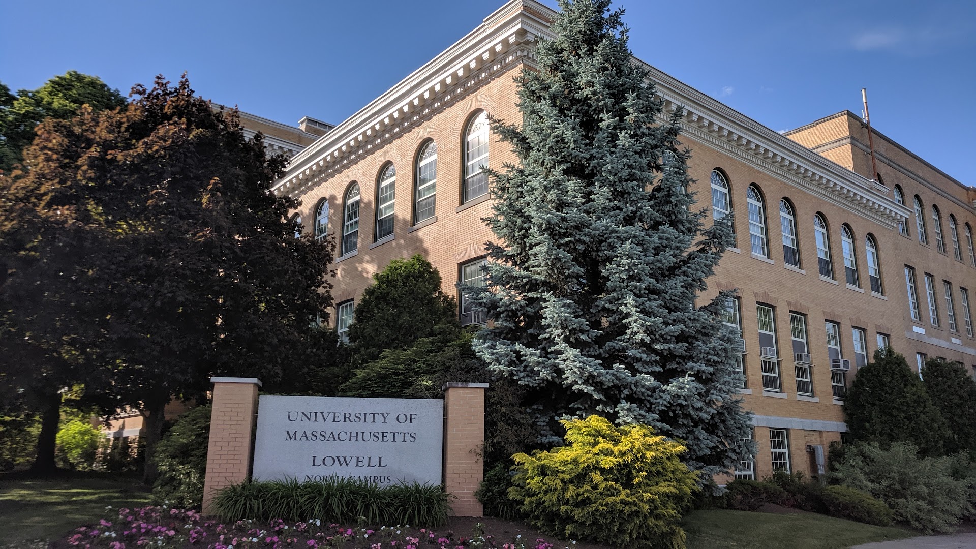 マサチューセッツ大学ローウェル校（University of Massachusetts-Lowell）（Lowell、マサチューセッツ州）