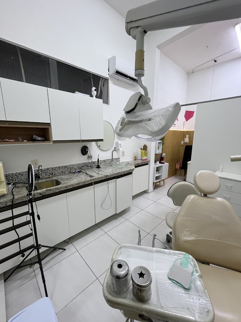 Consultório Odontológico Dr. Renan Amorim - Dentista - foto 4