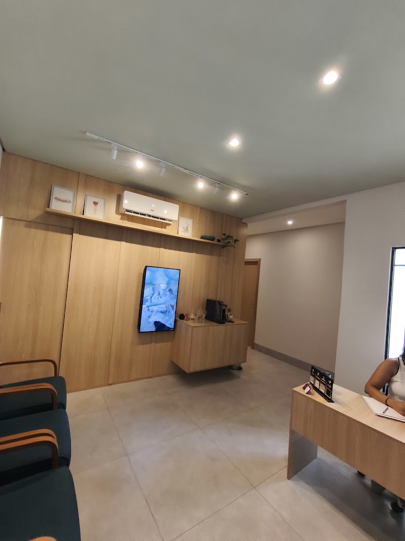 Diellen Oliveira - Implantes Cuiabá - foto 3