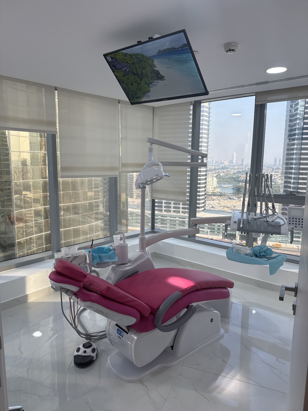 LOLDENT Dubai 3
