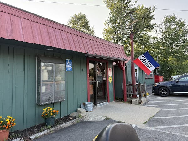 Three Ponds Tavern & Restaurant
