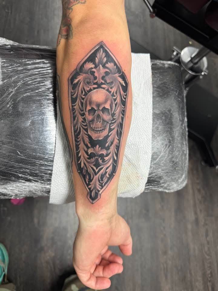 Silver Shadow Studio Tattoo & Piercing tattoo work — photo 2