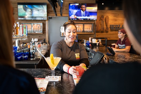 CHILI'S TOO exterior