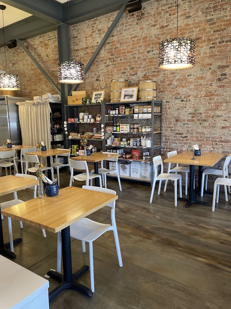Café Della photo 3