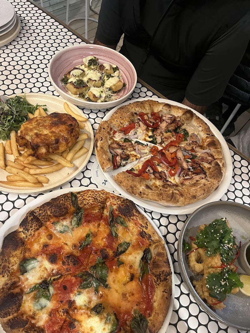 The Metz Pizza and Restaurant Hobart photo 5