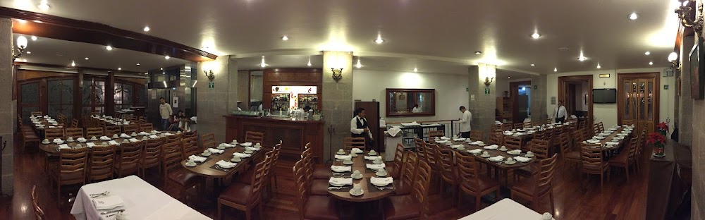 Restaurante El Cardenal fotoğraf 1
