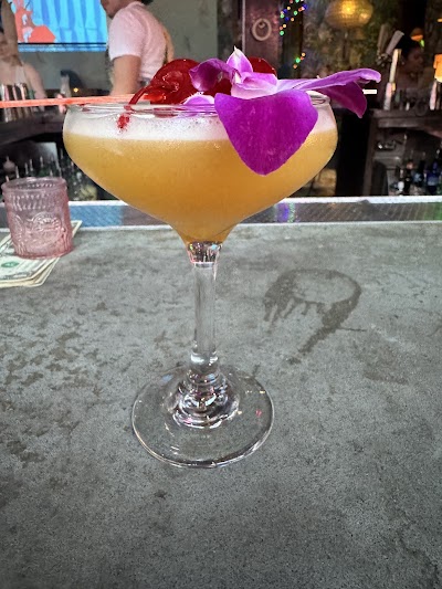 Tiki Chick photo 4