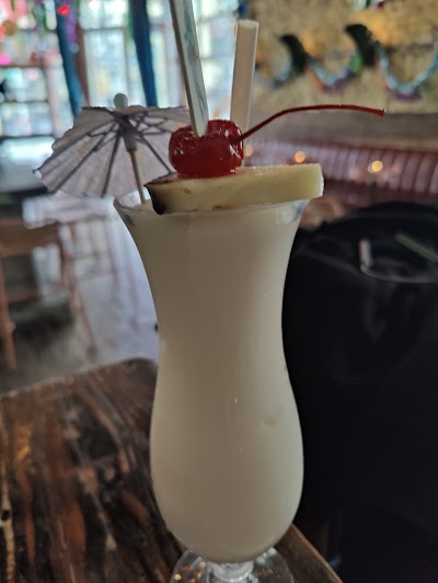 Tiki Chick photo 4