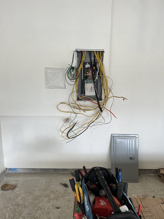 Hollywood Hills Best Electricians - Electrician in Los Angeles