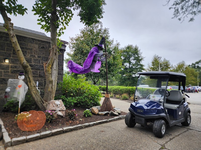 Sprain Lake Golf Course photo 5