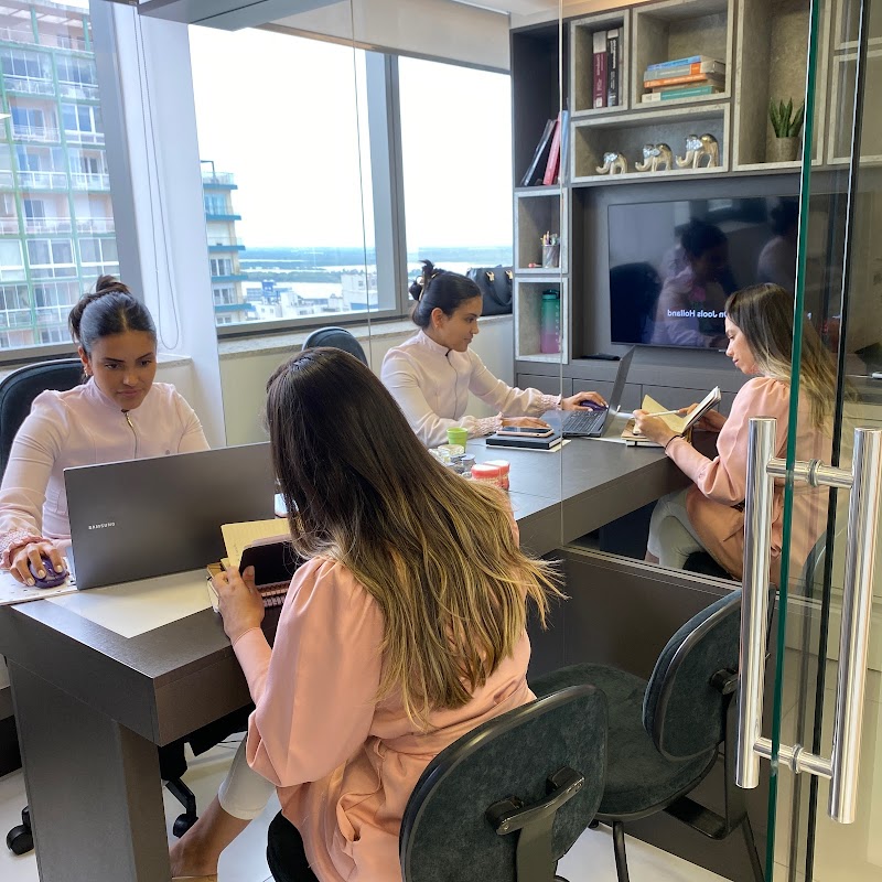 Schmitz Amorim Odontologia | Odontopediatra, Invisalign e Ortodontista Convencional - foto 4