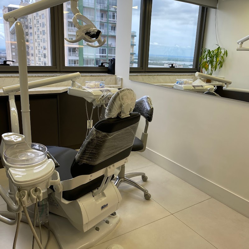 Schmitz Amorim Odontologia | Odontopediatra, Invisalign e Ortodontista Convencional - foto 5