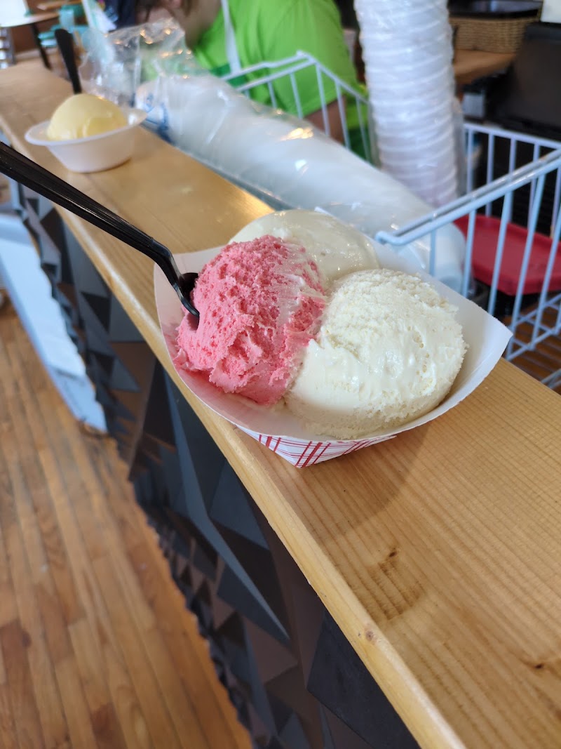 Annie's Custard & Cafe photo 4