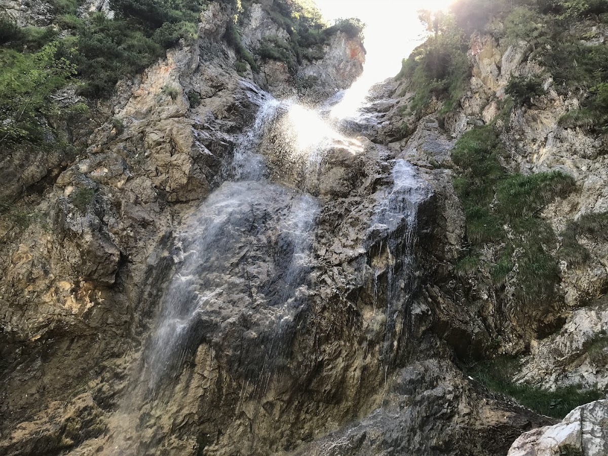 Kreuzstein Wasserfall