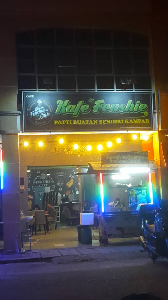 Fenshie Cafe & Homemade Patty - Photo 1