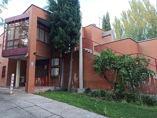 Residencia Residencia para Mayores Agencia Madrileña de Atención Social — Av. Juan Carlos I, 4, 28905 Getafe, Madrid, España