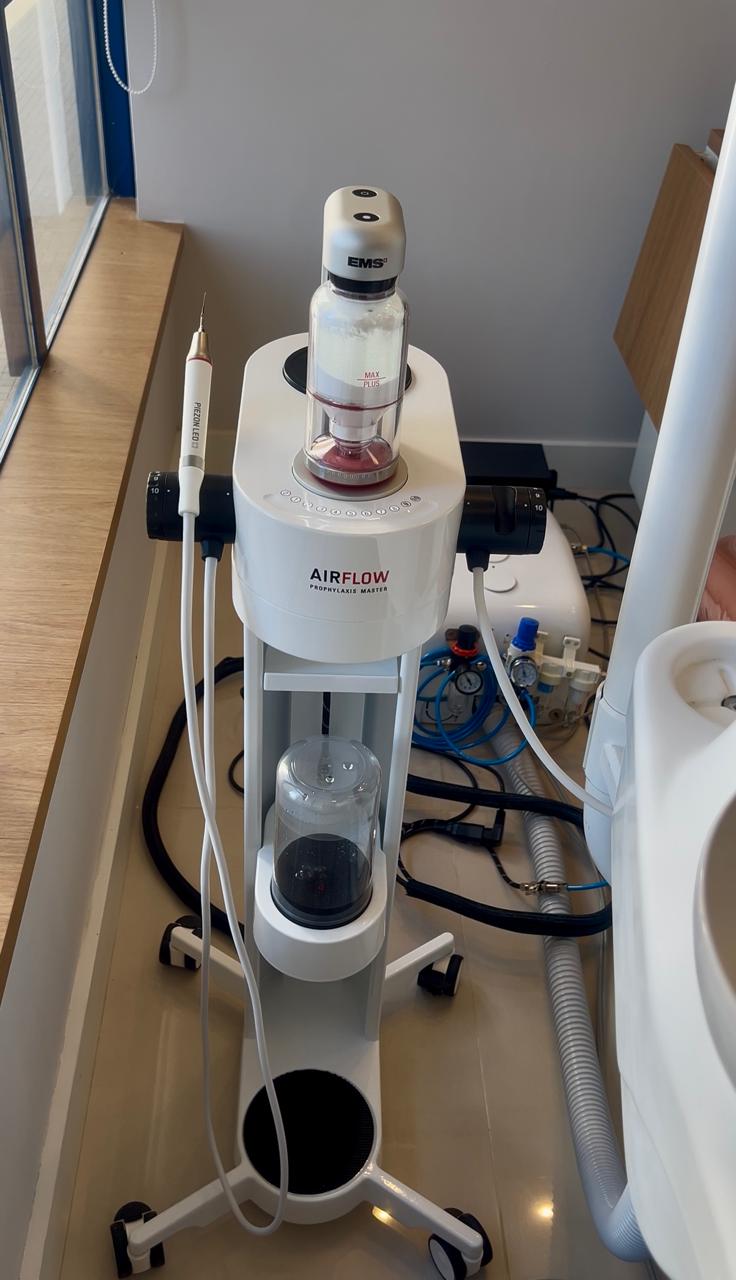 Clínica Mariana Wolf - Implante e prótese - foto 5