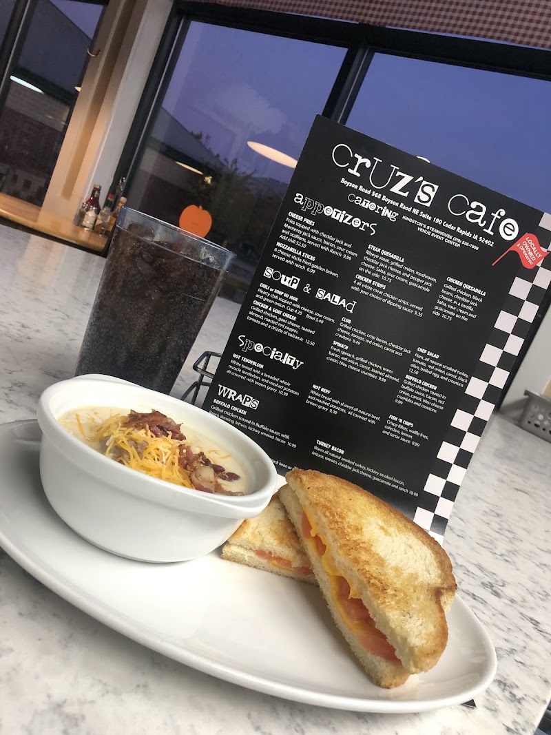 Cruz's Cafe photo 3