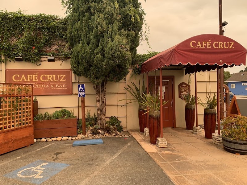Cruz's Cafe photo 1