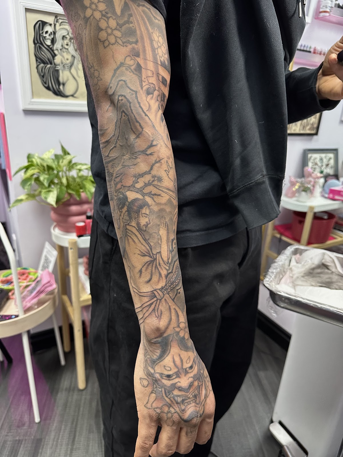 TattBrat tattoo studio tattoo work — photo 3