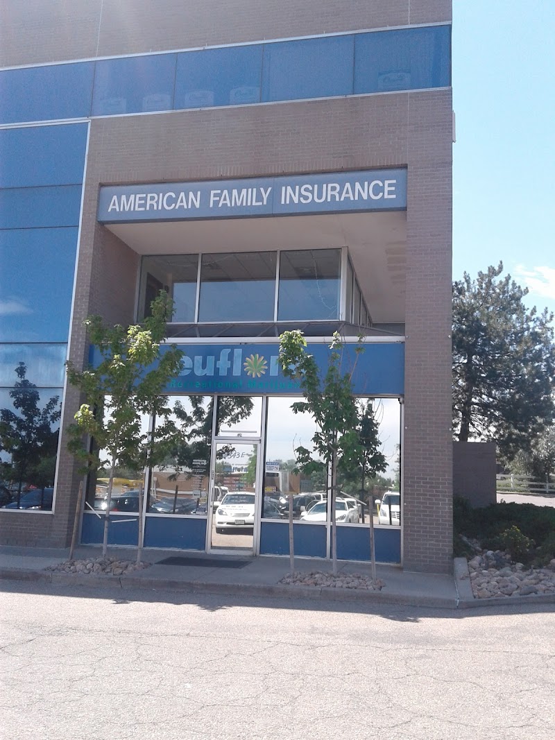 Video tour of Flyhi Cannabis Dispensary- Aurora retail environment