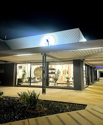 Acqua Lounge Hair Studio