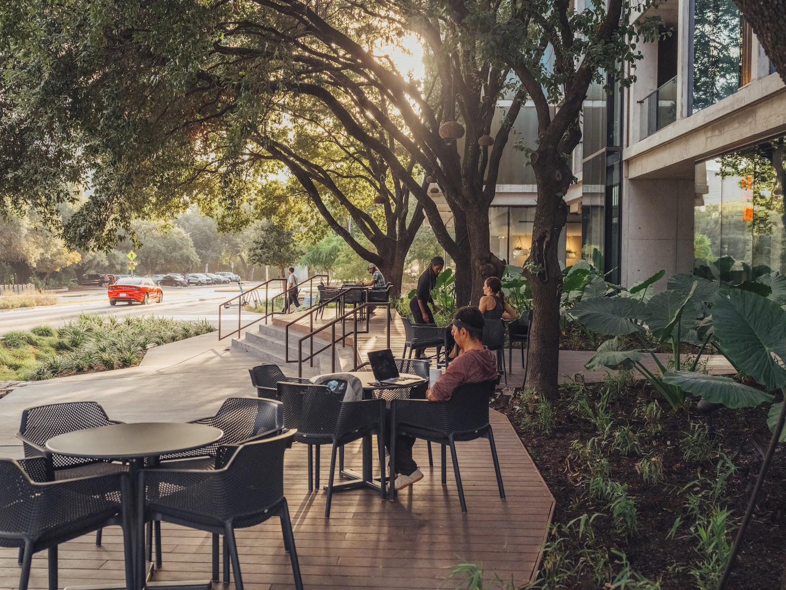 Café at the Loren