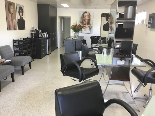 Turning Heads Hairdressing