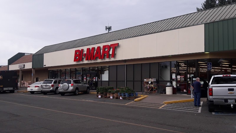 Bi-Mart #677 photo