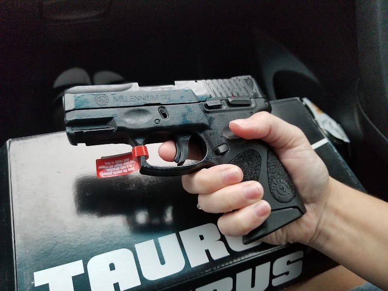 s&r Gun & Tackle photo