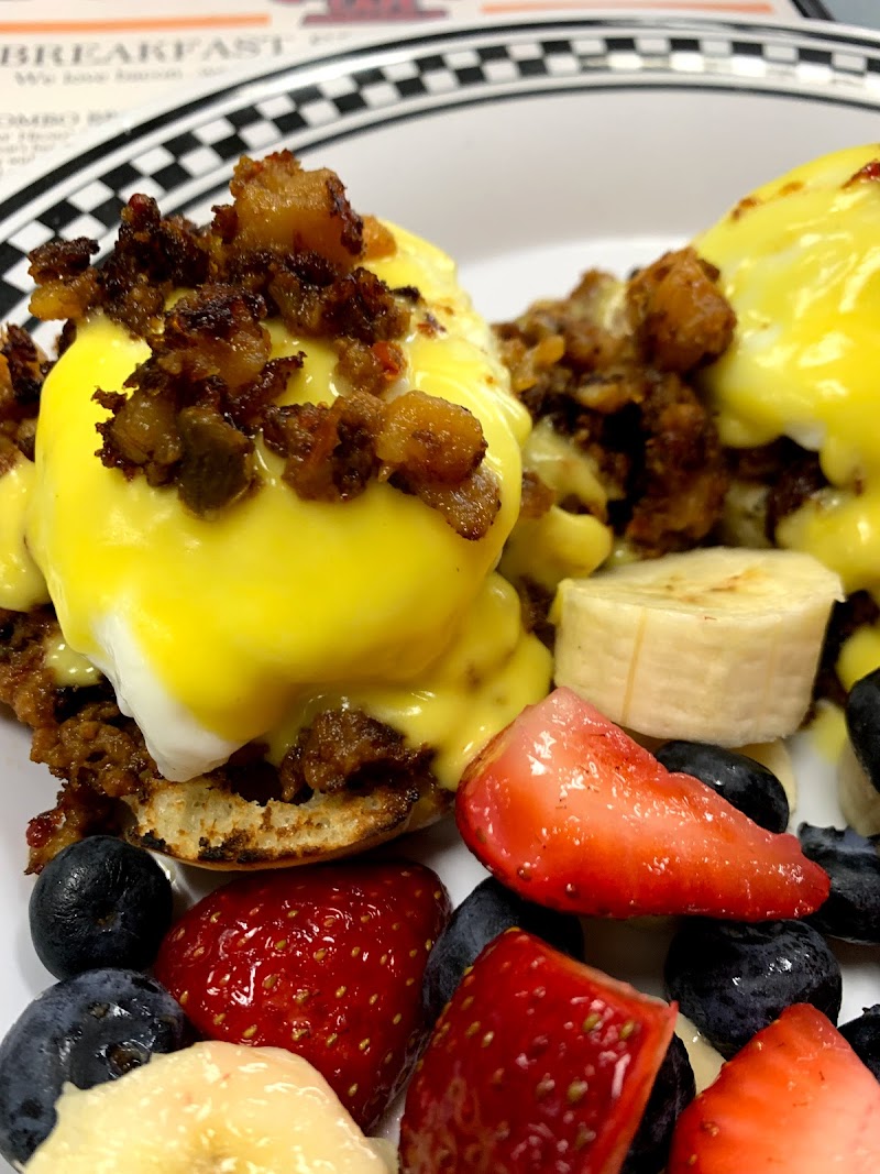 Grump's Cafe photo 2