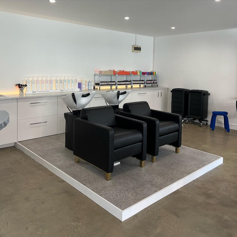 Foil Hair Newtown photo 1