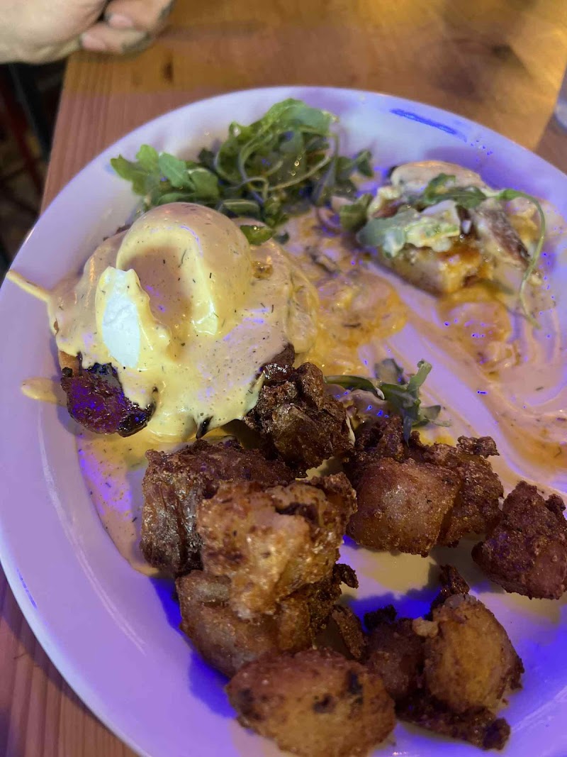 B&T's Hard Knock Cafe photo 3