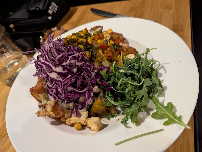B&T's Hard Knock Cafe photo 3