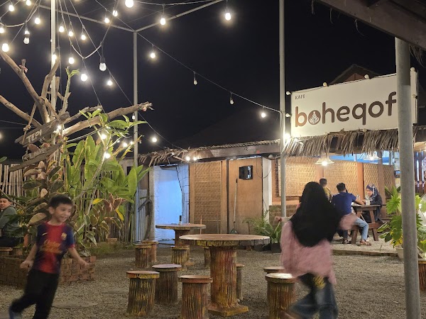 Channarong Tomyam Bangkok