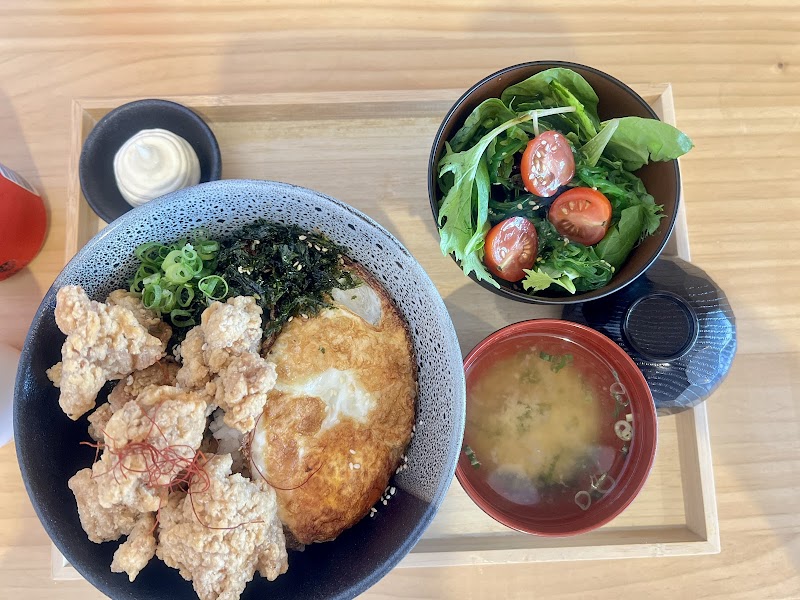 TOMO DONBURI photo 2