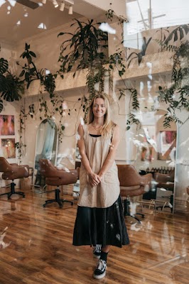 Lexy Bowman, Sustainable Hairdresser
