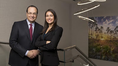 Rubenstein Law Personal Injury Lawyers - Car accident lawyer in Newark