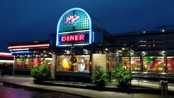 Lake Grove Diner