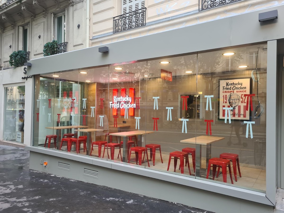 KFC Saint Michel, vue extérieure