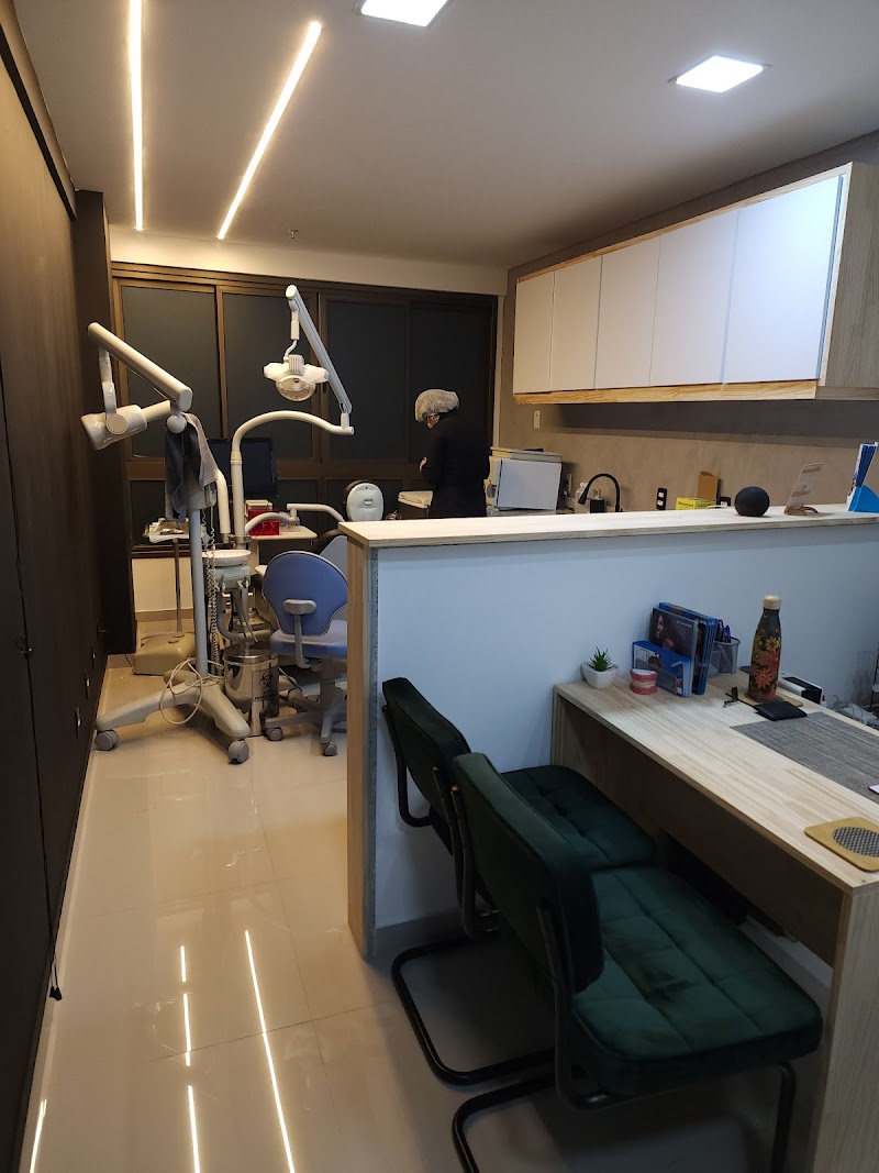 Dra. Karine Peixotto, Dentista - foto 2