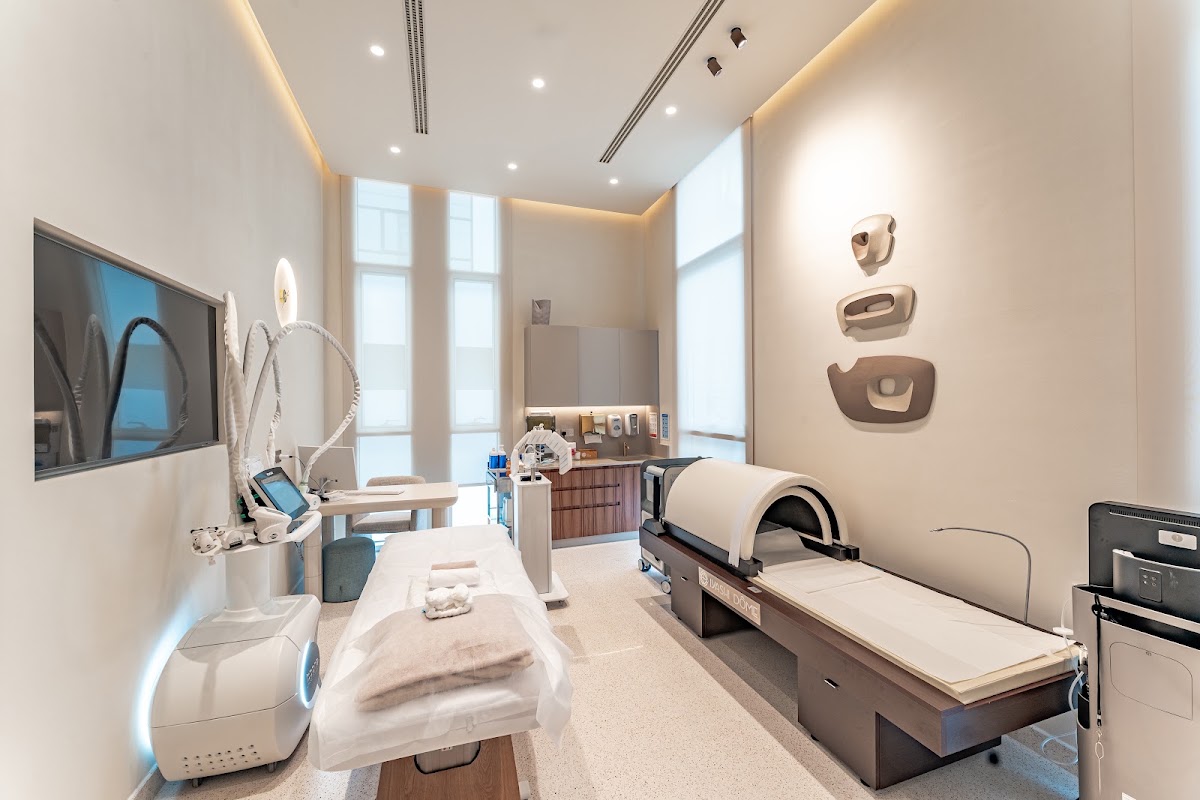Seline Clinic Dubai 4