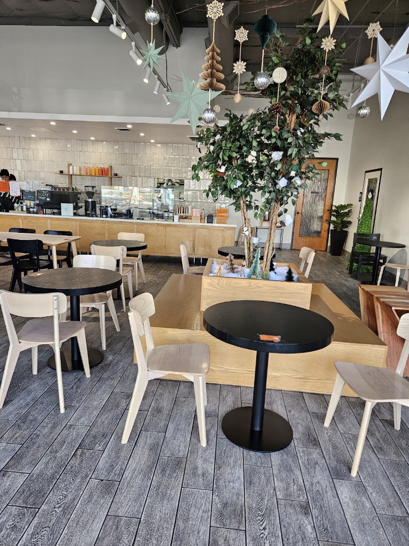 PEAK CAFE photo 3