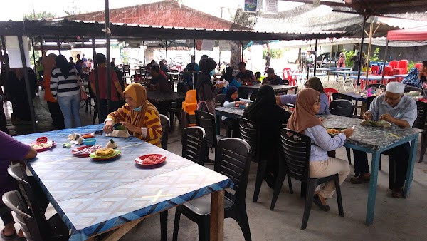 Roti Canai Pelangi / Warung Dimyati Roti Canai