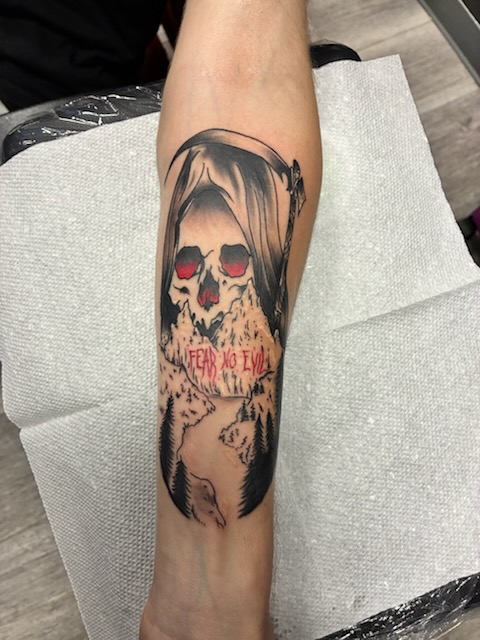 Lonestar Tattoo And Piercing — tattoo studio near Baytown