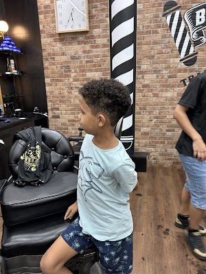 2 BROTHERS TRADITIONAL BARBER photo 2